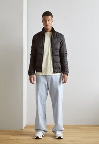 G-STAR MEEFIC QUILTED - Light jacket - dark black