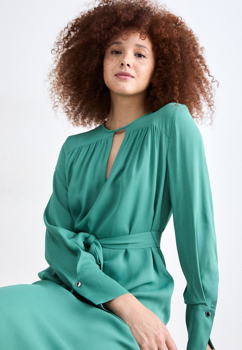 slim fit dress slacks BOSS BABE MAXI DRESS 1635 main image 1