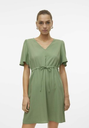 Vero Moda VMMYMILO  - Hverdagskjole - hedge green