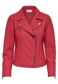 Veste en simili cuir rouge avec un design ajusté, fermeture éclair asymétrique sur le devant, quincaillerie en argent et poches zippées sur le devant.