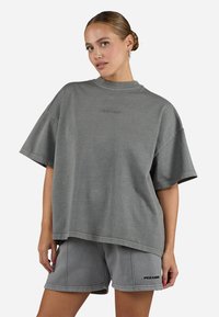Pegador - BRACY HEAVY OVERSIZED TEE - Basic T-shirt - vintage grey/black gum Thumbnail Image 1