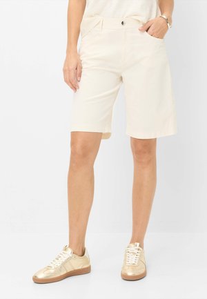 BRAX STYLE MAINE B - Shorts - offwhite