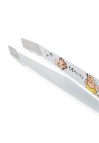 Pinzette metalliche con punta inclinata e manico bianco decorato con topolini dei cartoni Disney e piccoli simboli a forma di stella.