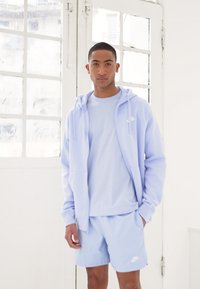 Nike Sportswear M CLUB HOODIE FZ BB - Camisola com fecho - light marine