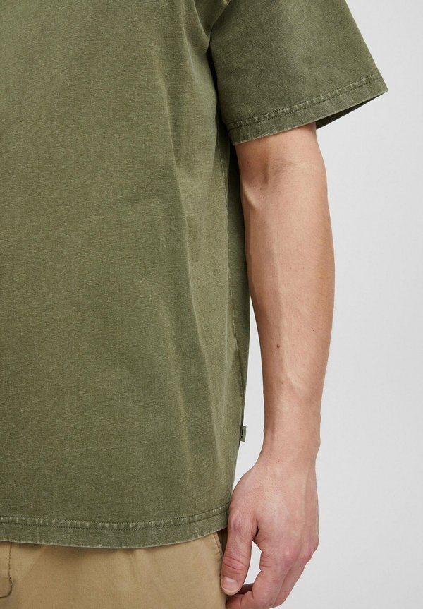 SDGarlak - Basic T-shirt - dusty olive2