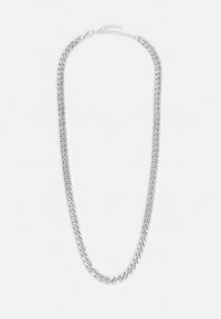 Collier en chaîne en métal argenté avec des maillons entrelacés, une texture lisse et un fermoir réglable pour personnaliser la longueur.