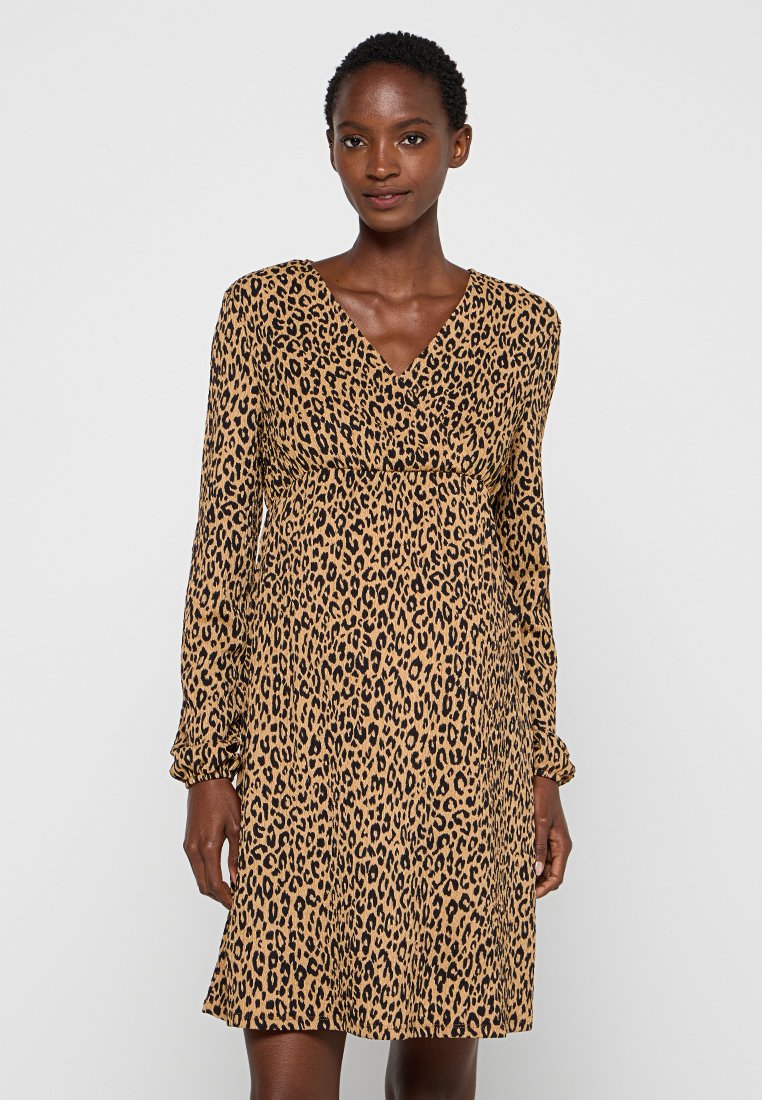 ONLY MATERNITY Jurk mosterdgeel ONLY MATERNITY Jurk mosterdgeel