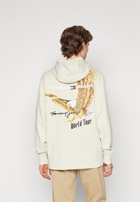 Tommy Jeans Mikina s kapucí - beige