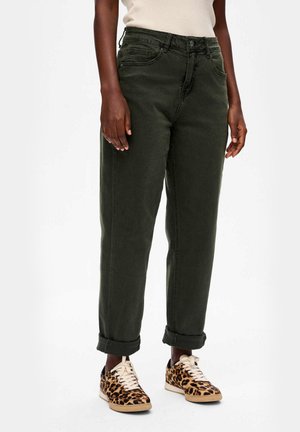 - Jeansy damskie mom fit
