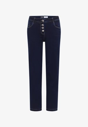 Pantaloni in denim blu scuro con vestibilità dritta, chiusura con cinque bottoni e cuciture gialle a contrasto. Presentano tasche anteriori e nessun ornamento.