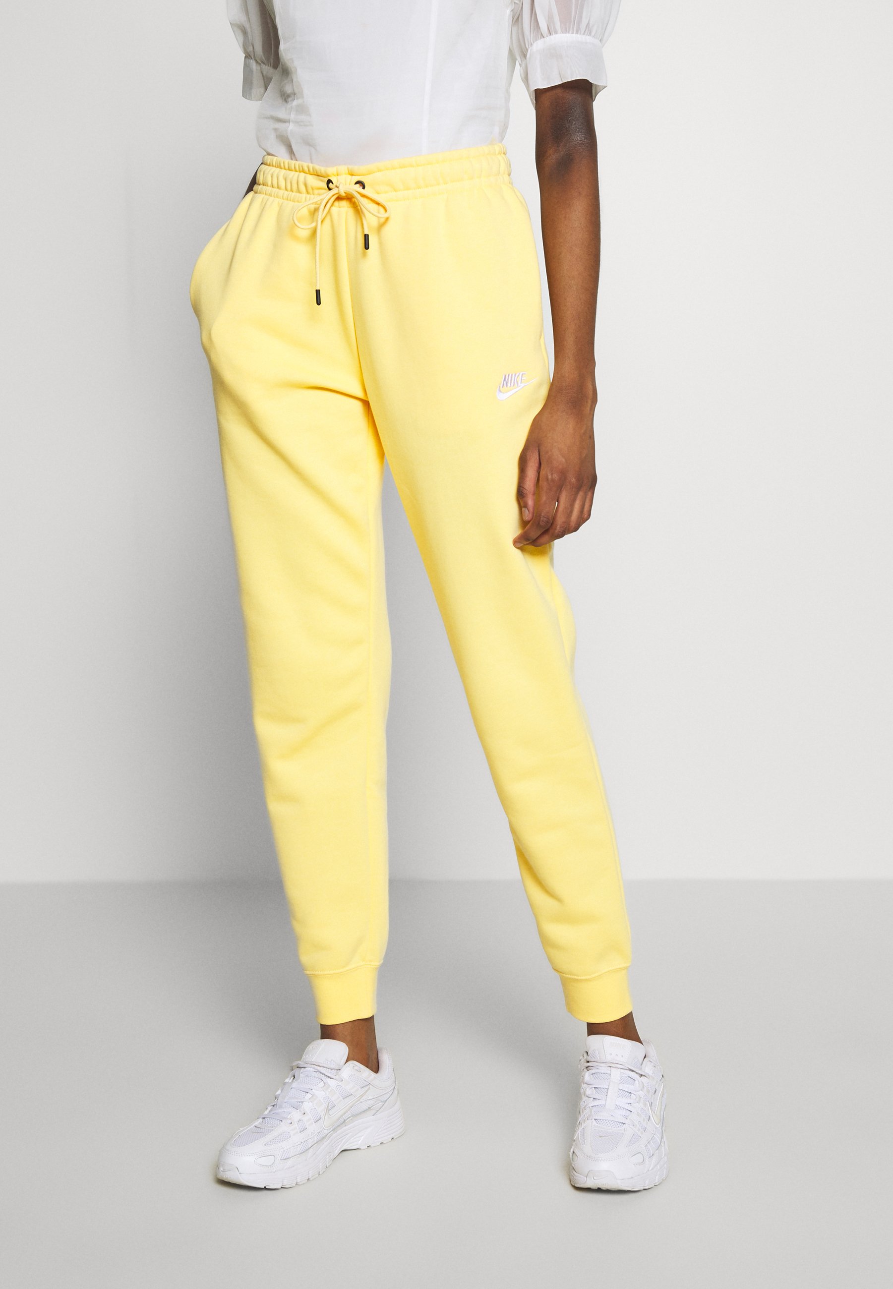 Jaune Survet Pastel Nike Survêtement Nike Rose Nike Jogging Pastel