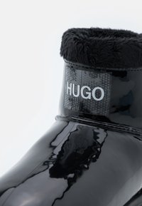 HUGO Botas para la nieve - black