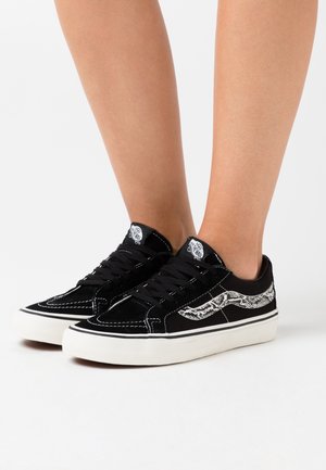 Vans, Baskets basses - black