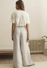 Next PREMIUM LINEN WIDE LEG  - REGULAR FIT - Kalhoty - grey