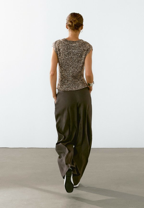 MOULINÉ  V-NECK  - Top2