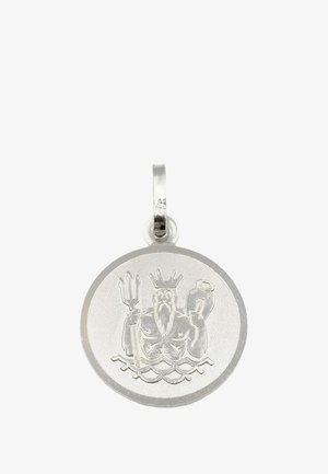 Runder Silberanhänger mit einer detaillierten Gravur einer bärtigen Figur, die einen Dreizack und ein Gefäß hält, mit einem wellenförmigen Wassermuster darunter.