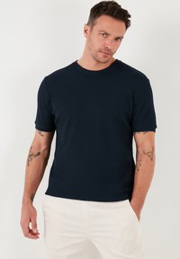 Tricou basic - indigo