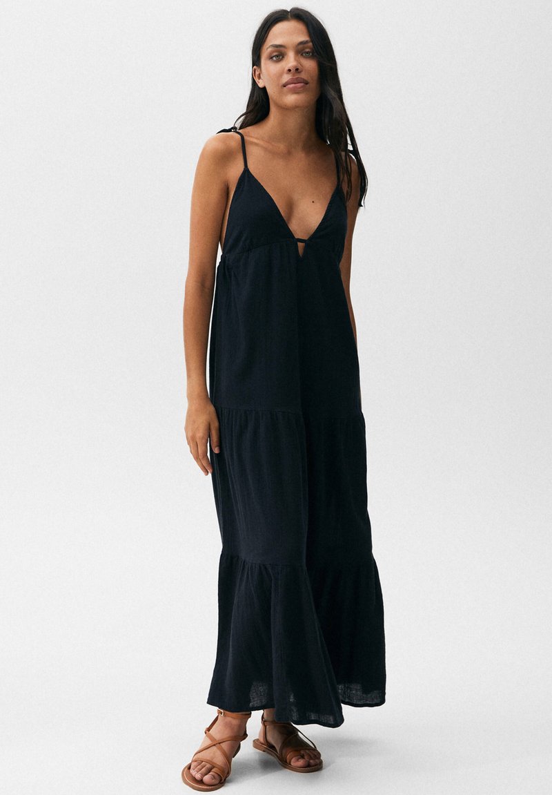 PULL&BEAR Vestito lungo black/nero Zalando