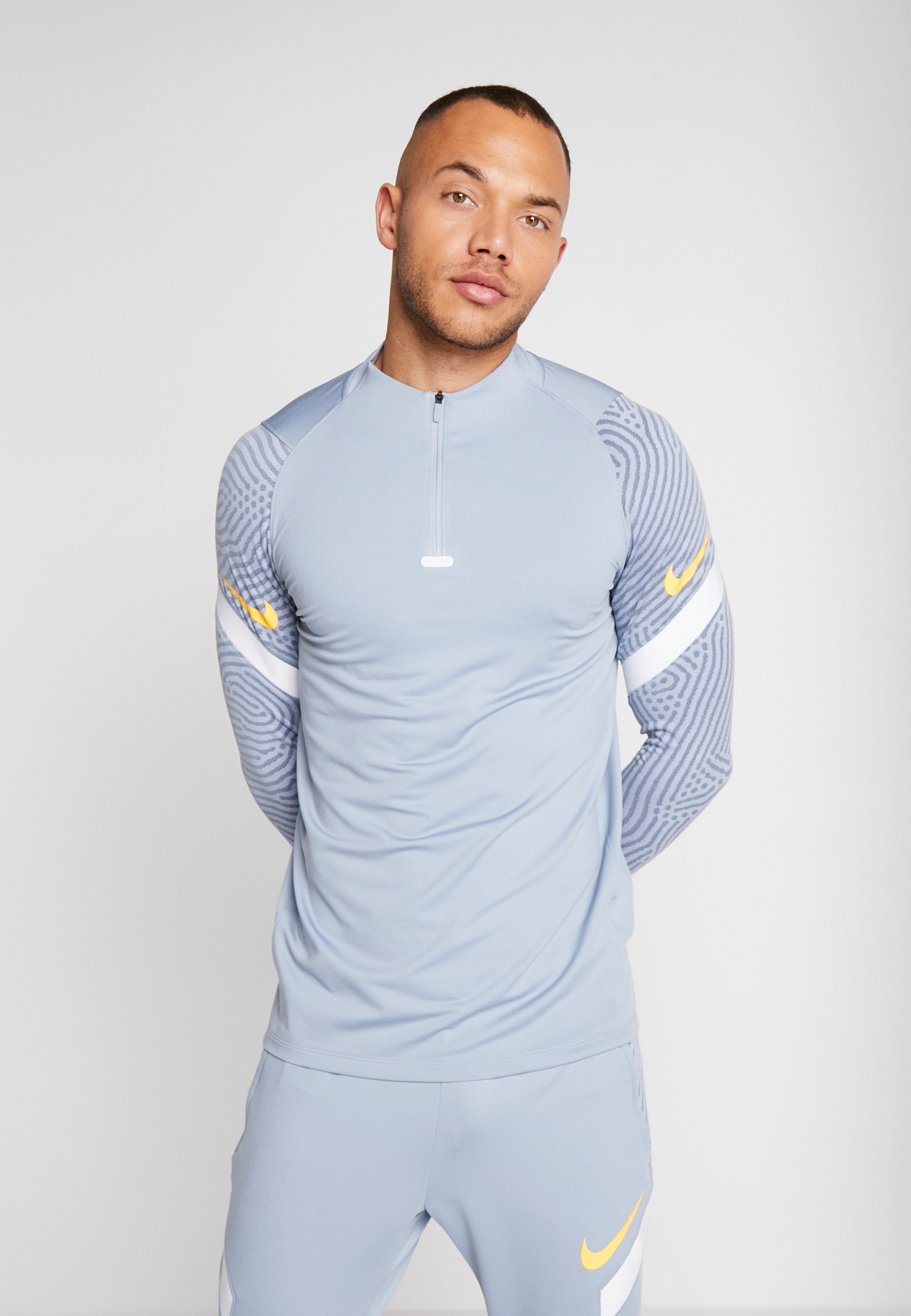 nike dry strike drill top