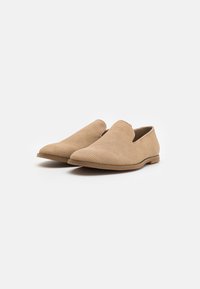 Pier One Slippers - beige