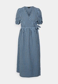 Blå och svart rutmönstrad wrapklänning med puffärmar, knytmidja och ett flödande kjol, tillverkad av lättviktsmaterial.