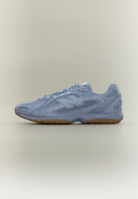 Неизбран, blue