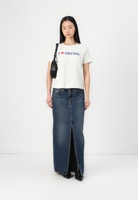 BDG Urban Outfitters CRYING BABY - Marškinėliai su spaudiniu - white