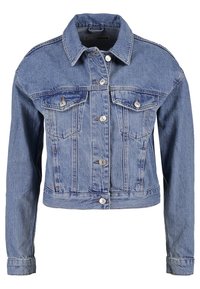 Veste en denim bleu clair avec manches longues, fermeture à boutons, deux poches poitrine et coupe courte. Comprend un col classique et une texture délavée.
