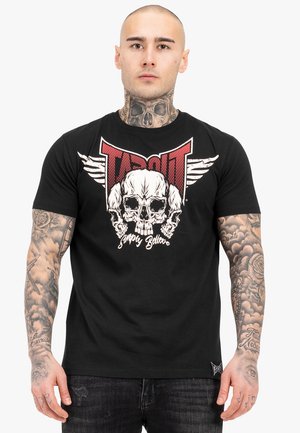 NORMALE PASSFORM HAMLINES - Print T-shirt - black red ecru