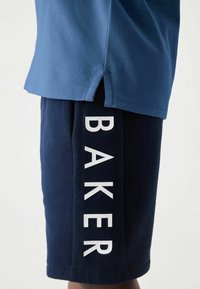 Baker by Ted Baker ZIP  REGULAR FIT - Apdrukāts T-krekls - blue