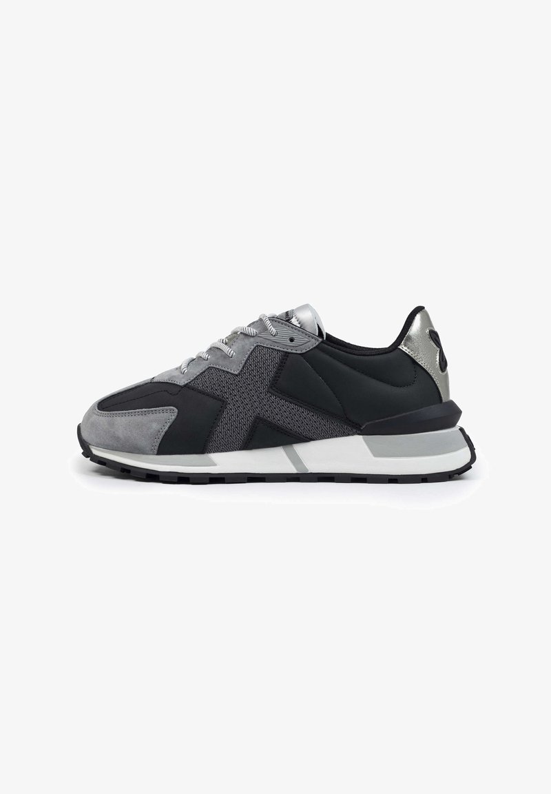 MUNICH SOKU - Trainers - black