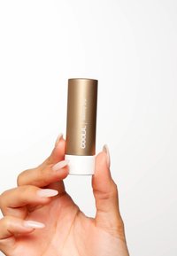 Coola MINERAL LIPLUX SPF 30 różowy