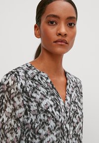 comma MIT KNOPFLEISTE - Blusenkleid - schwarz