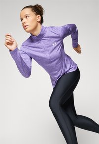 Under Armour TECH TWIST - Langærmet T-shirt - lavish/white