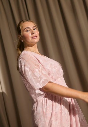 Kaffe Curve, KCLORY - Vestido de fiesta - dusty pink flowers