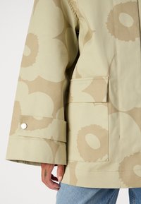 Marimekko KITTI UNIKKO - Parka - greyish green/beige
