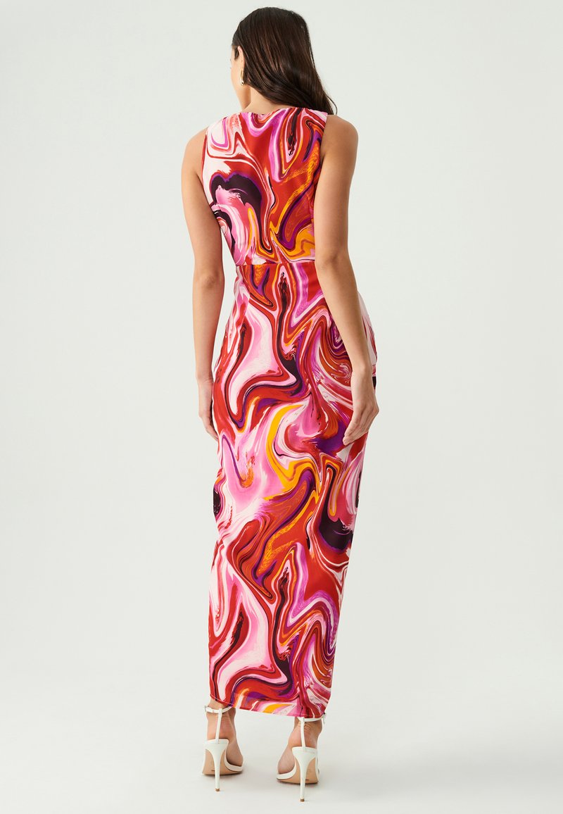 BWLDR TUCKER - Maxi dress - berry marble swirl print/red - Zalando.ie