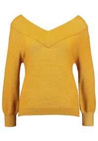 Pull jaune à épaules dénudées, texture en maille douce, corsage ajusté, poignets et ourlet côtelés, avec un large décolleté en V.