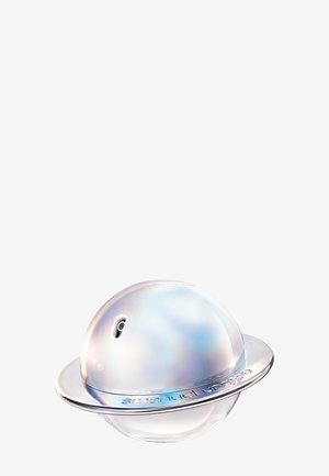 Flacon de parfum sphérique translucide avec une finition irisée et un anneau plat autour de son centre, embossé du nom "emanuel ungaro".