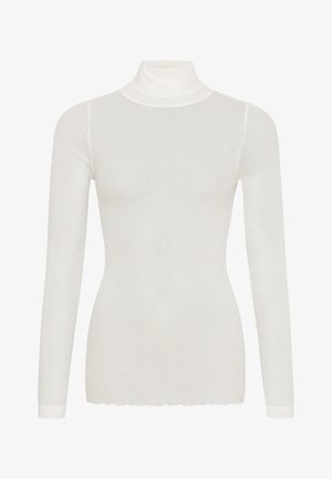 Hvid langærmet turtleneck top lavet af let, glat stof. Har en tætsiddende design og en bølget kant forneden.