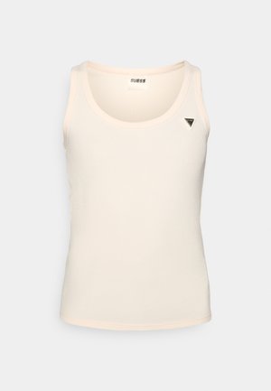 Kremfarget ribbestrikket tanktopp med brede stropper, rund halsutskjæring og en liten trioangulær logo på venstre bryst. Myk stofftekstur.