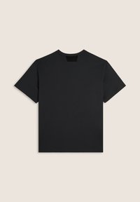 Maglietta di cotone nera con scollo rotondo, maniche corte e un piccolo dettaglio a taglio sul retro, caratterizzata da una texture liscia.