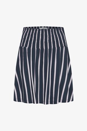 Marineblauwe rok met verticale witte en lichtroze strepen, voorzien van een smocktail en een uitlopende vorm. Gemaakt van een lichte stof.