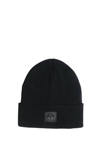 Berretto di maglia nera con risvolto e una patch circolare con le iniziali "N" e "S" al centro. Texture morbida.