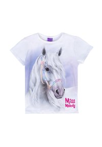 T-shirt bianco in cotone con una stampa dettagliata di un cavallo grigio, museruola con colori pastello e testo "Miss Melody" in rosa brillante nella parte inferiore.