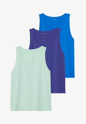 Drei Tanks in mintgrün, dunkelviolett und leuchtendem Blau. Jedes hat einen Rundhalsausschnitt, ärmelloses Design und einen glatten, leichten Stoff.
