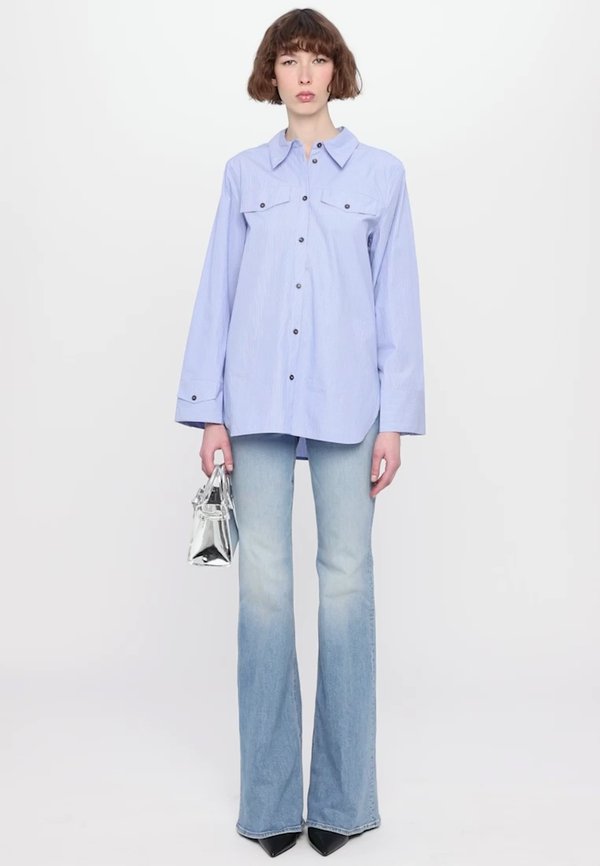 THE DOOZY - Flared Jeans2