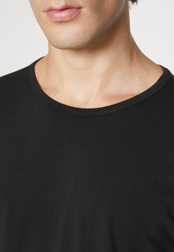 TEE PREMIUM ESSENTIALS 3 PACK - Undershirt3