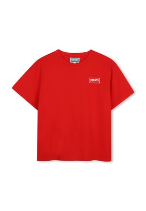 T-shirt rouge à manches courtes avec col rond et petit logo blanc Kenzo Paris sur la poitrine gauche.