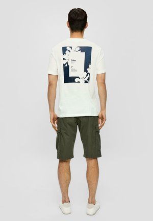 MIT RÜCKEN - T-Shirt print - weiß